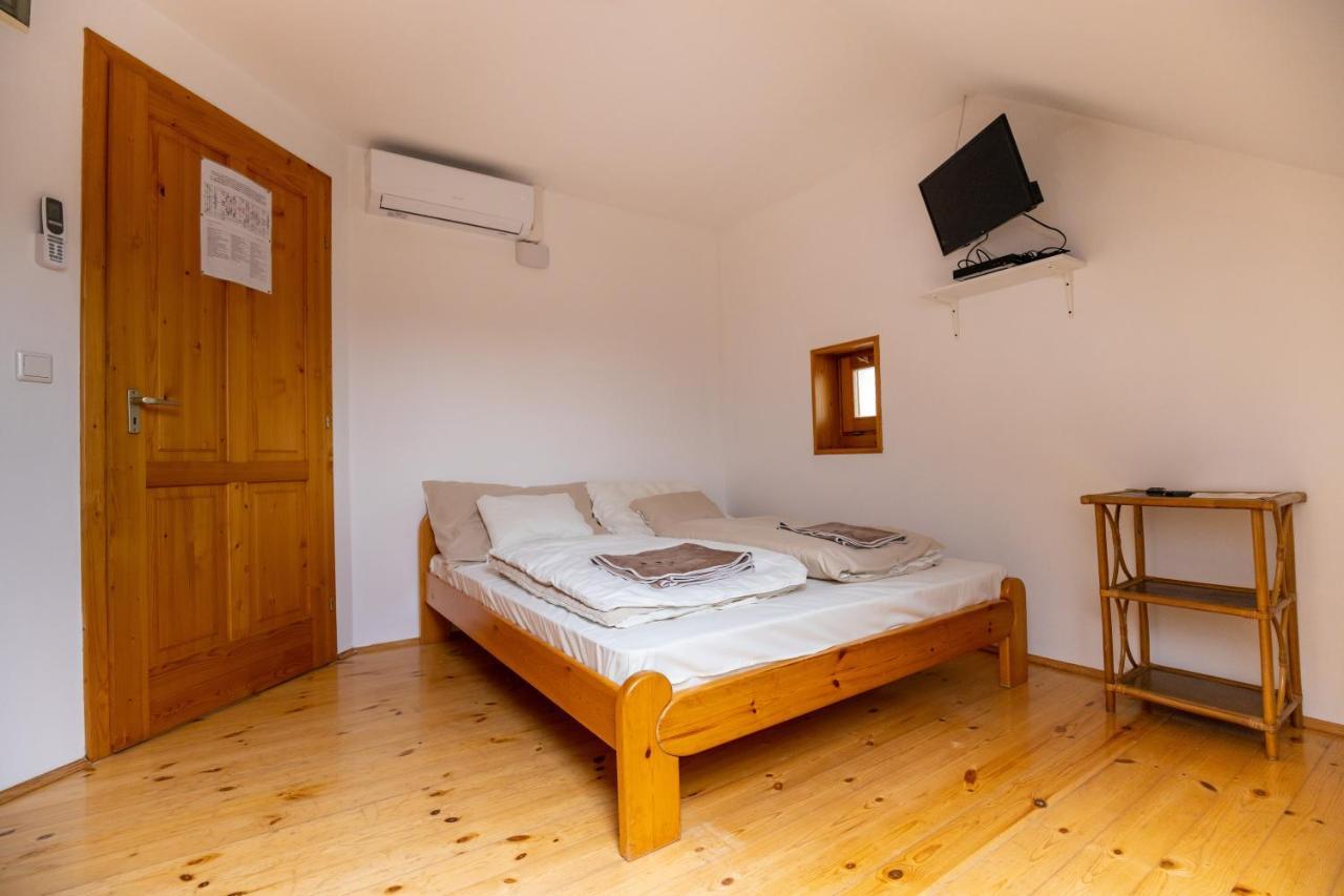 Nemesnép Noble'S Panzio Es Etterem Bed & Breakfast エクステリア 写真