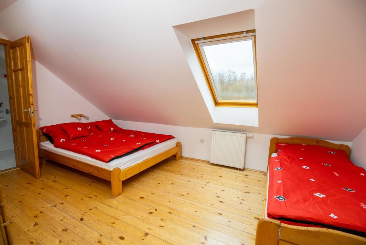 Nemesnép Noble'S Panzio Es Etterem Bed & Breakfast エクステリア 写真